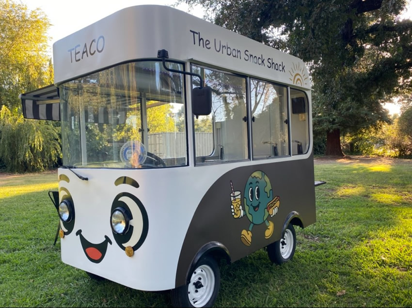 snack-shack-bus